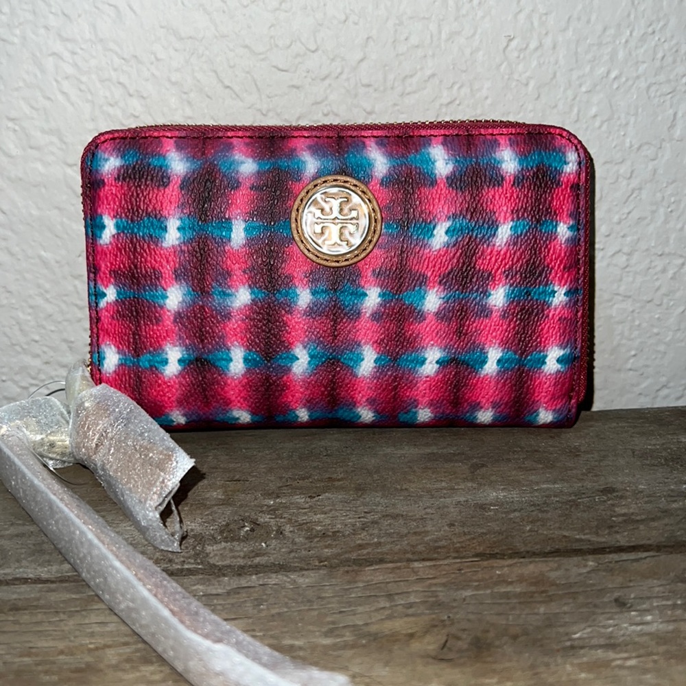 Tory Burch Leather Kerrington Smartphone Wristlet Wallet NWT